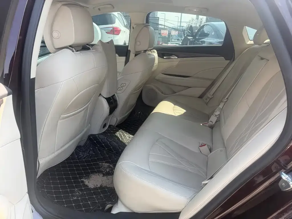 Buick LaCrosse 2023 из CN, фото 9