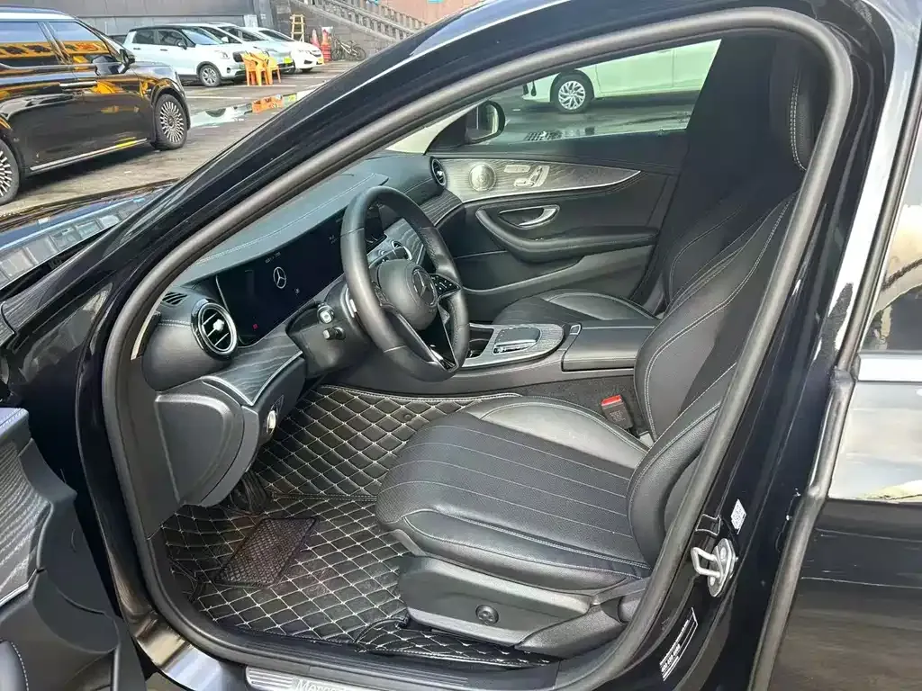 Mercedes-Benz E-Class 2022 из CN, фото 4