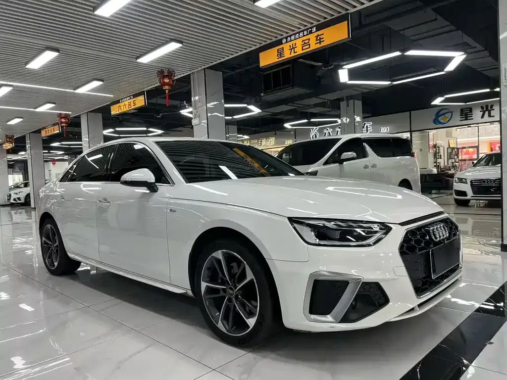 Audi A4L 2023 из CN, фото 8