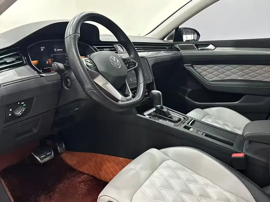 Volkswagen Magotan 2023 из CN, фото 8