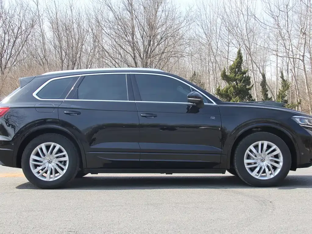 Volkswagen Touareg 2025 из CN, фото 7