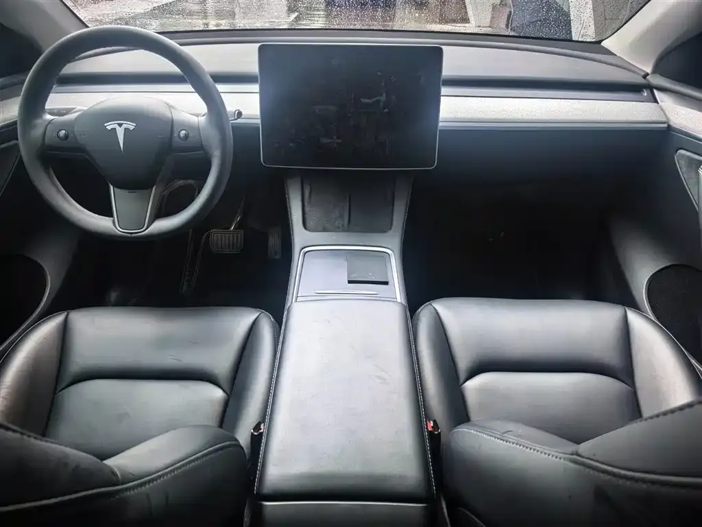 Tesla Model Y 2024 из CN, фото 5
