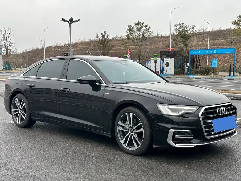 Audi A6L 2023 из CN, фото 7