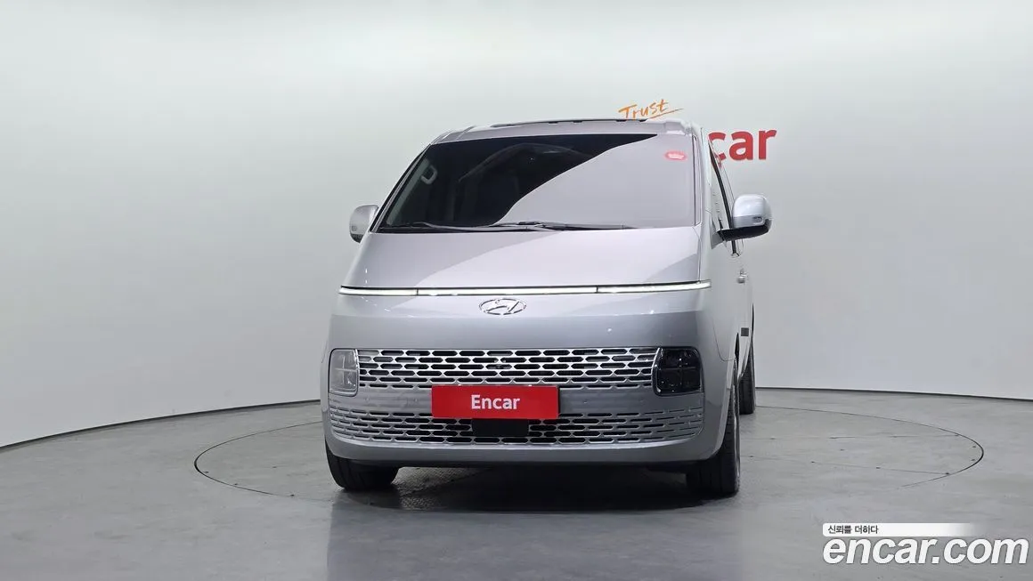 Hyundai Staria — фото 2