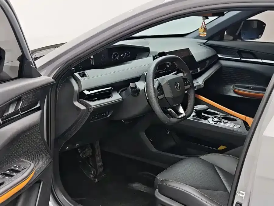 Changan UNI-V 2023 из CN, фото 9