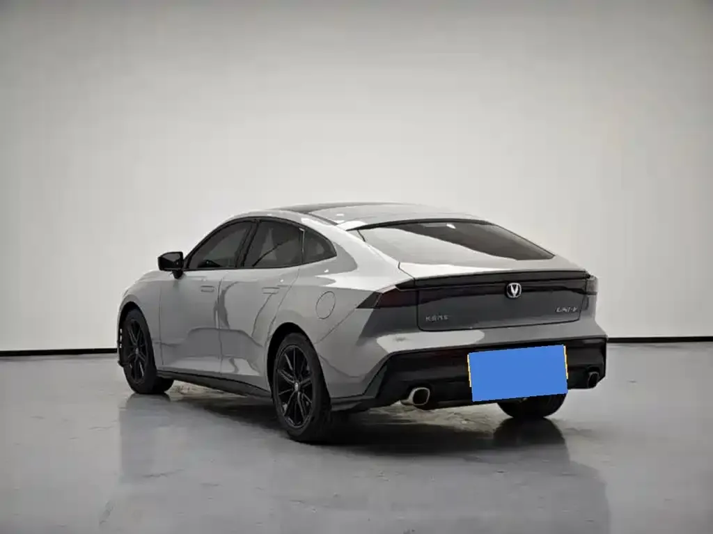 Changan UNI-V 2023 из CN, фото 2