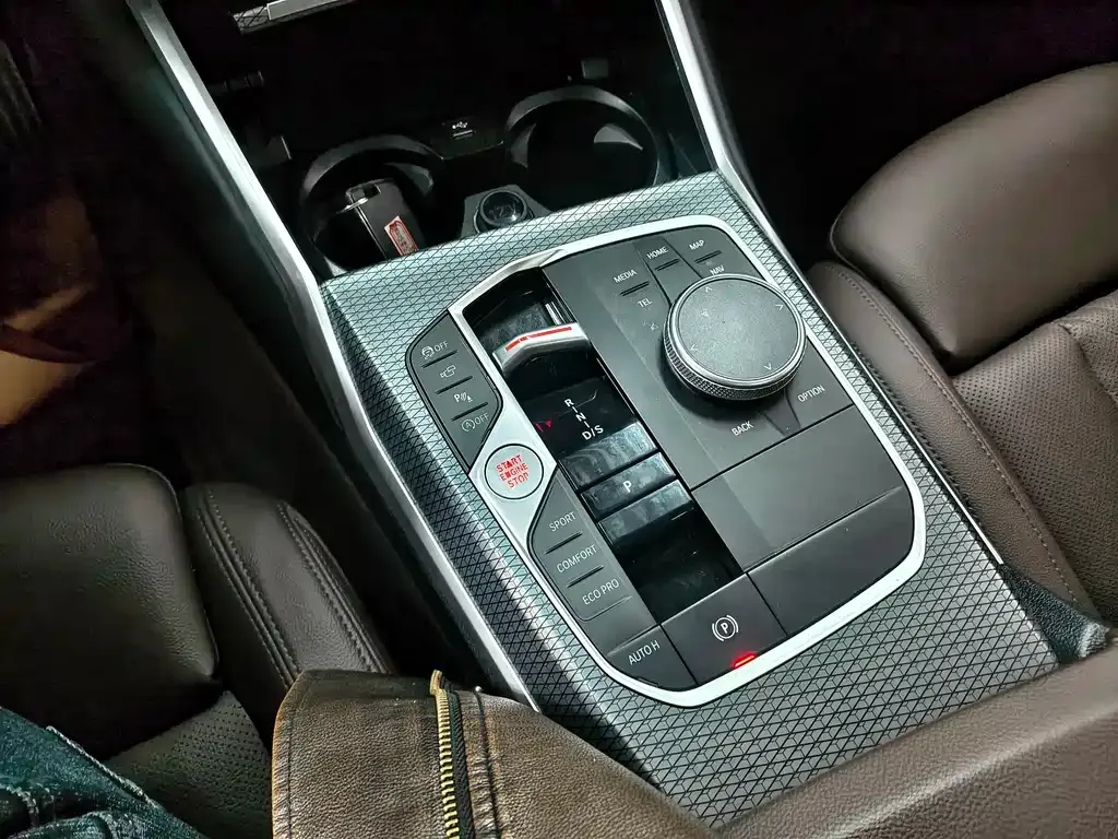 BMW 3 Series — фото 10