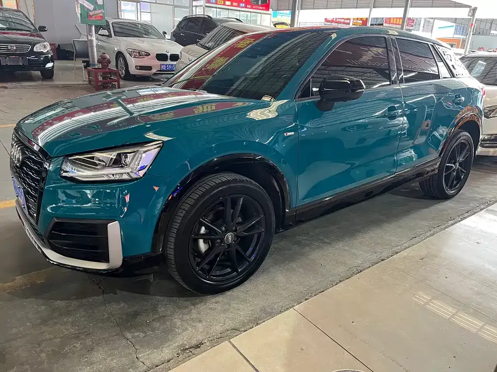 Audi Q2L 2021 из CN, фото 1