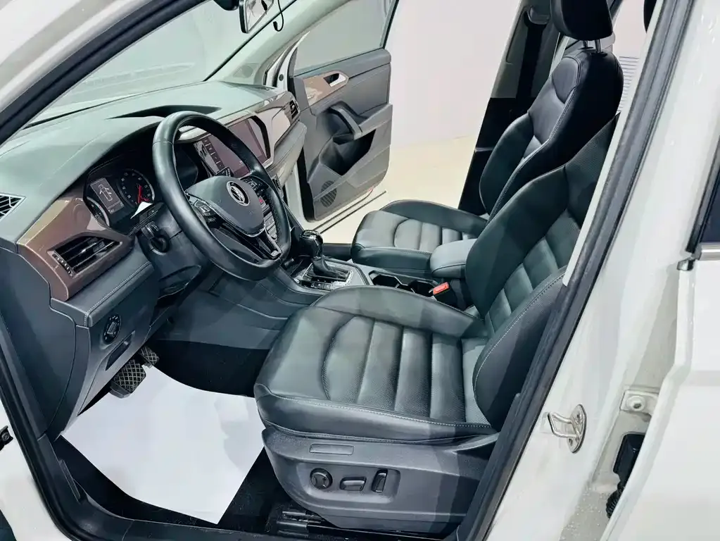 Volkswagen Tharu 2021 из CN, фото 10