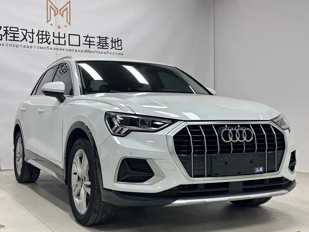 Audi Q3 — фото 3