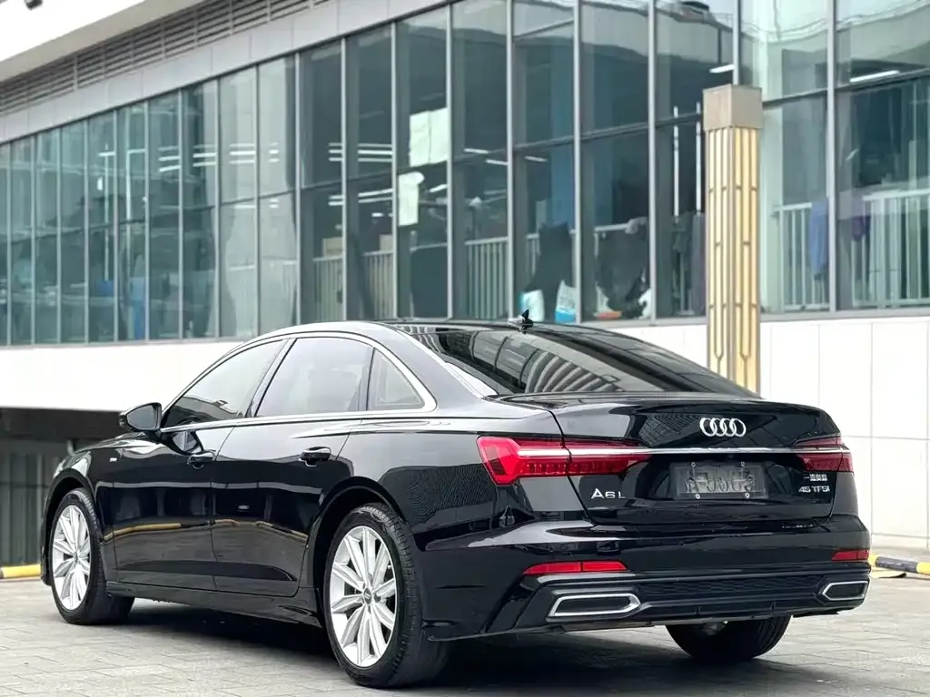 Audi A6L 2021 из CN, фото 5