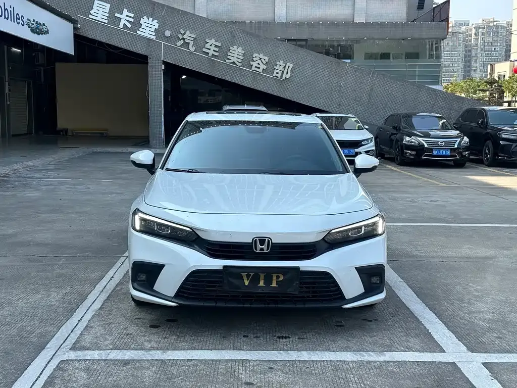 Honda Civic — фото 10