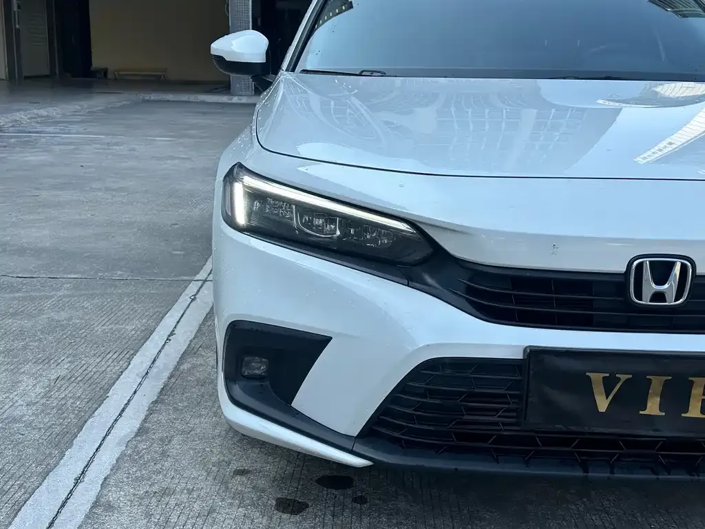 Honda Civic — фото 7