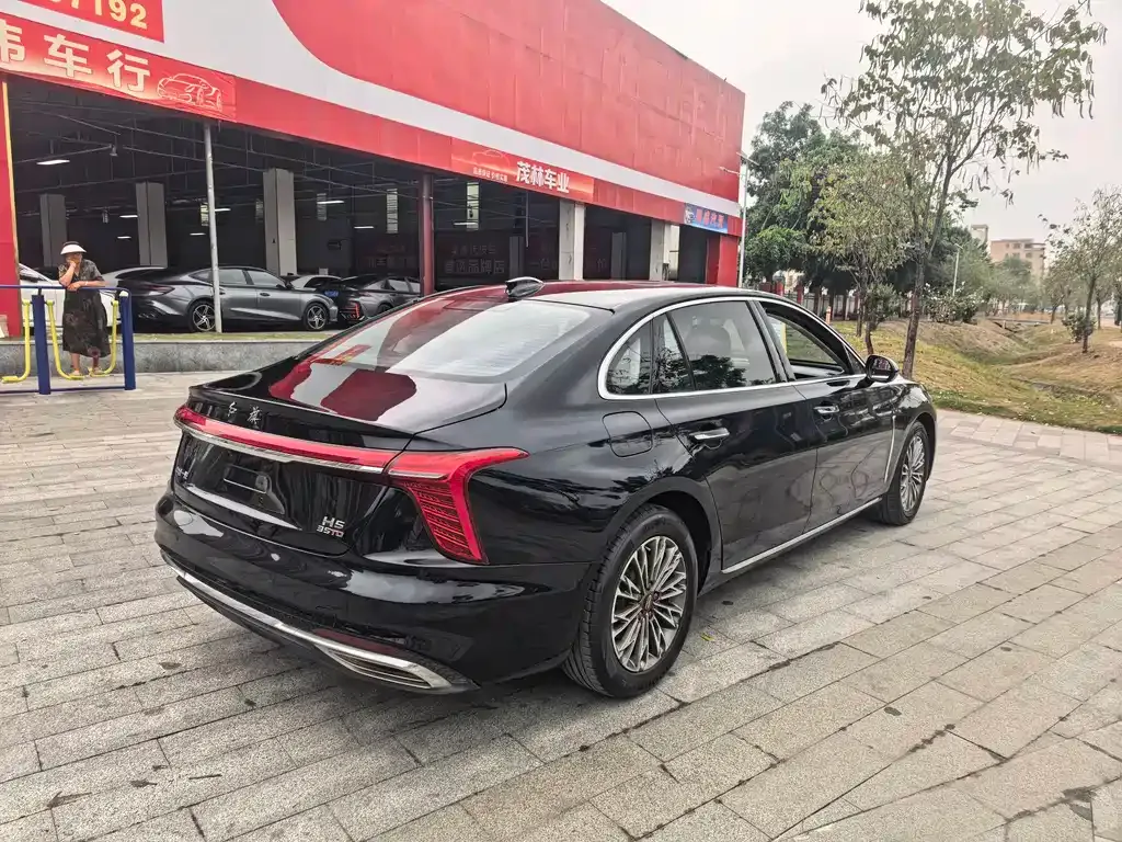 Hongqi H5 — фото 3