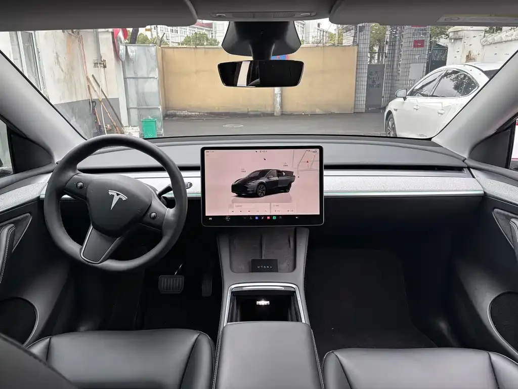 Tesla Model Y 2024 из CN, фото 4