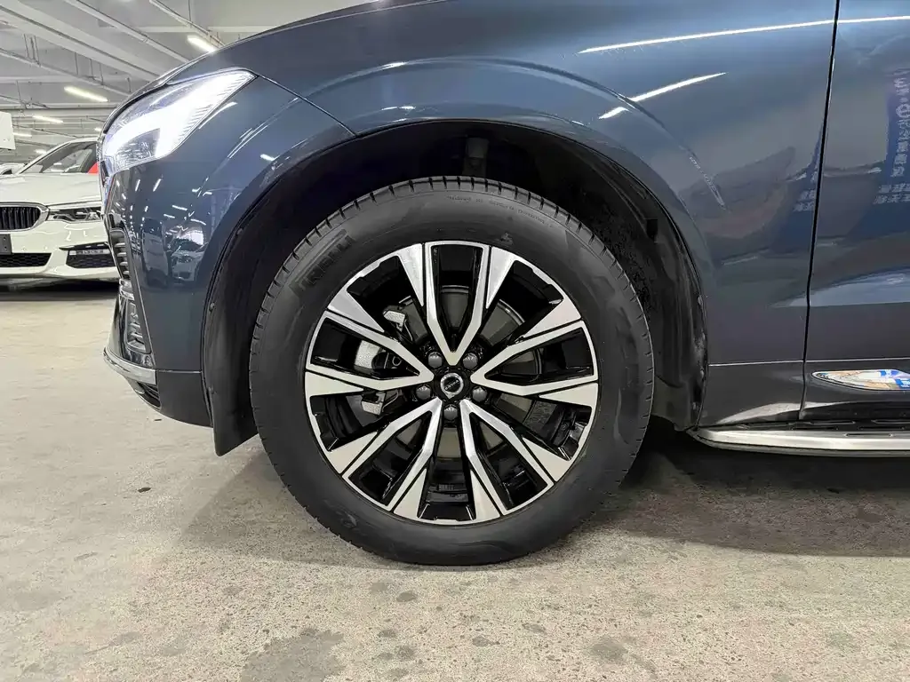 Volvo XC60 2022 из CN, фото 4
