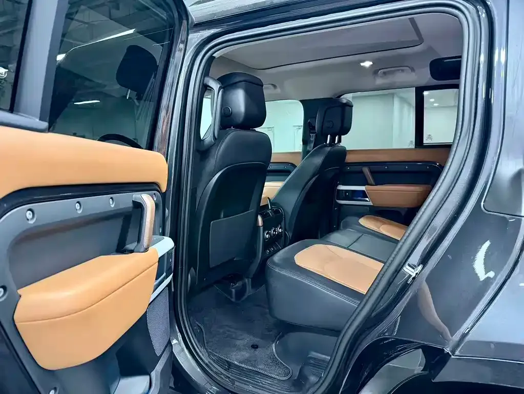 Land Rover Defender 2022 из CN, фото 2