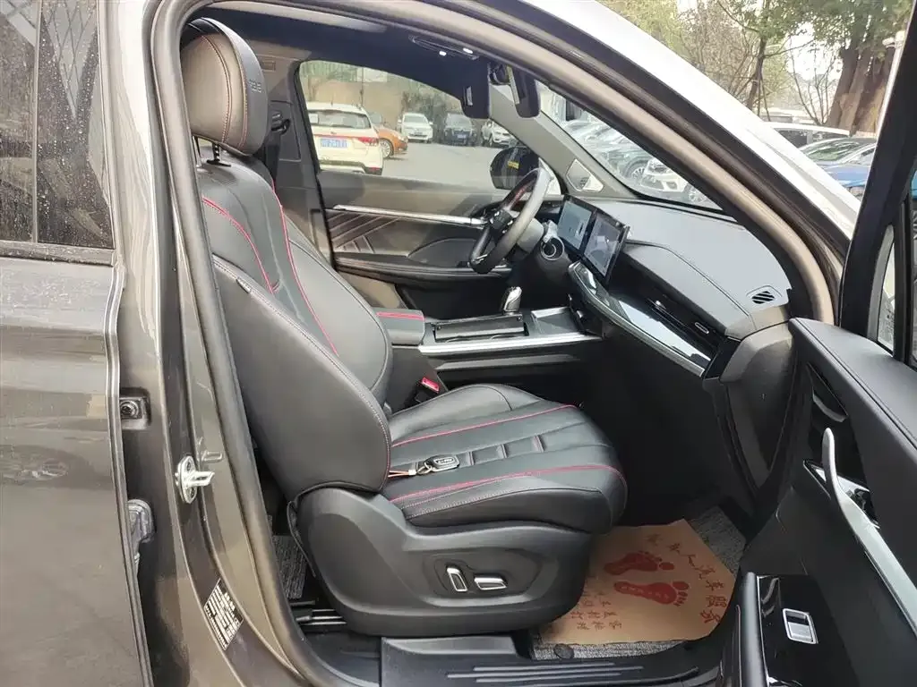 Roewe RX5 MAX 2022 из CN, фото 7