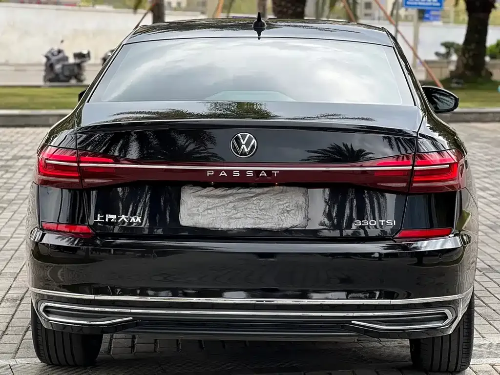 Volkswagen Passat — фото 4