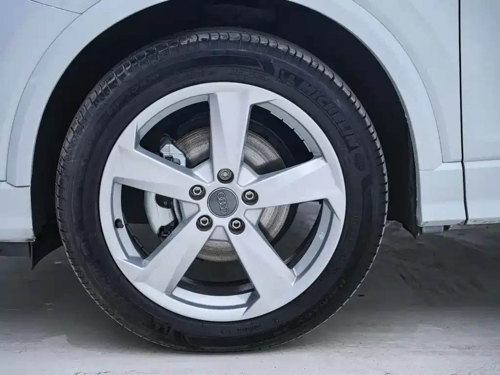 Audi Q2L 2021 из CN, фото 2