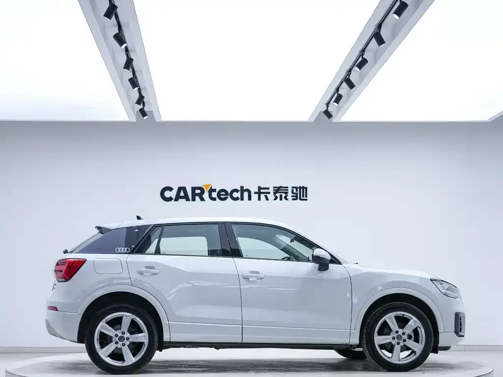 Audi Q2L 2021 из CN, фото 10