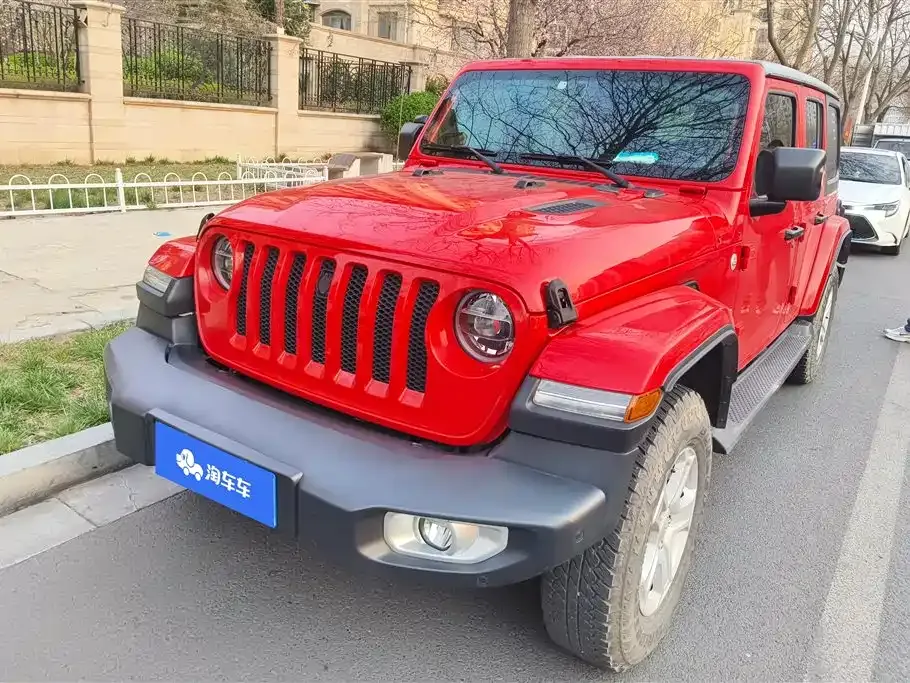 Jeep Wrangler — фото 1