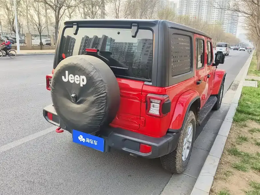 Jeep Wrangler — фото 10