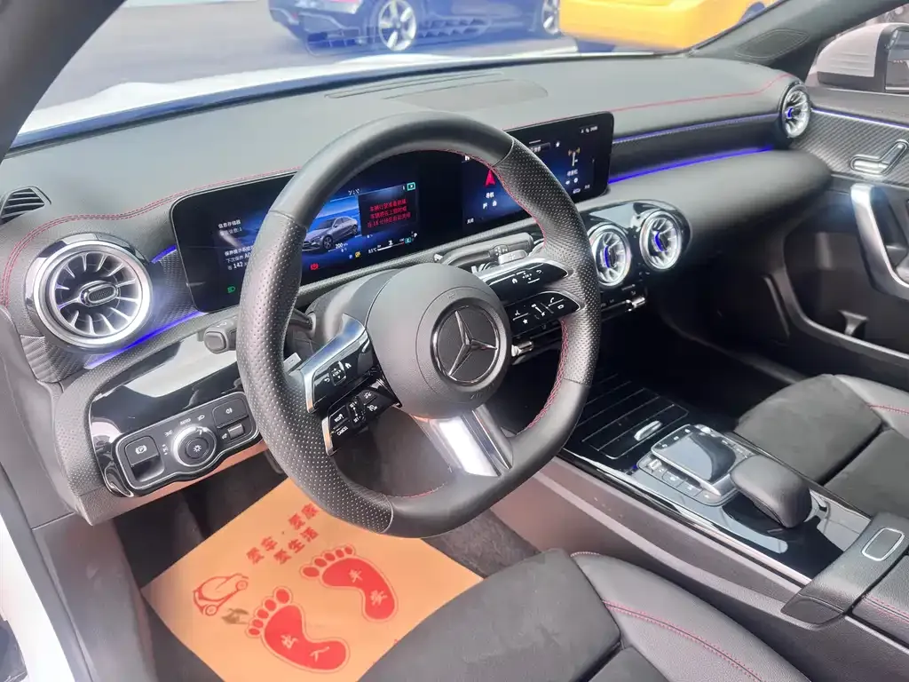 Mercedes-Benz A-Class 2023 из CN, фото 10