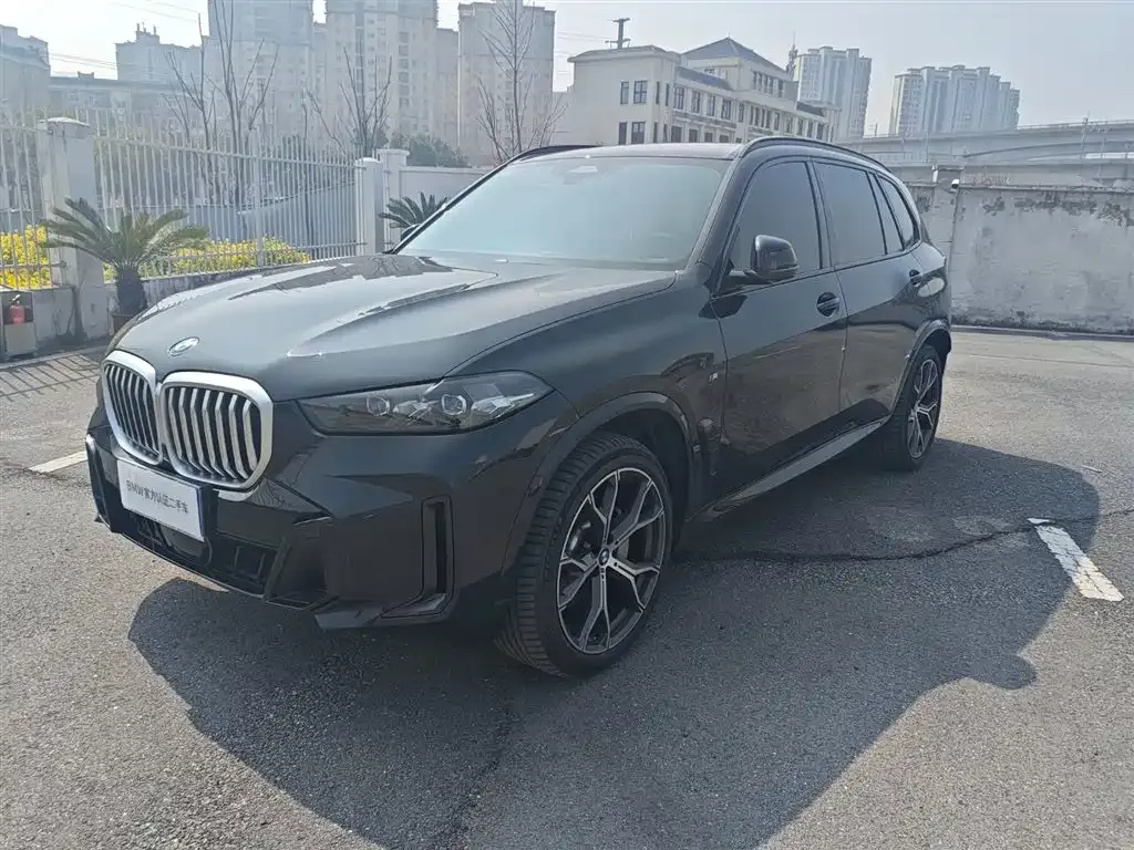 BMW X5 — фото 1