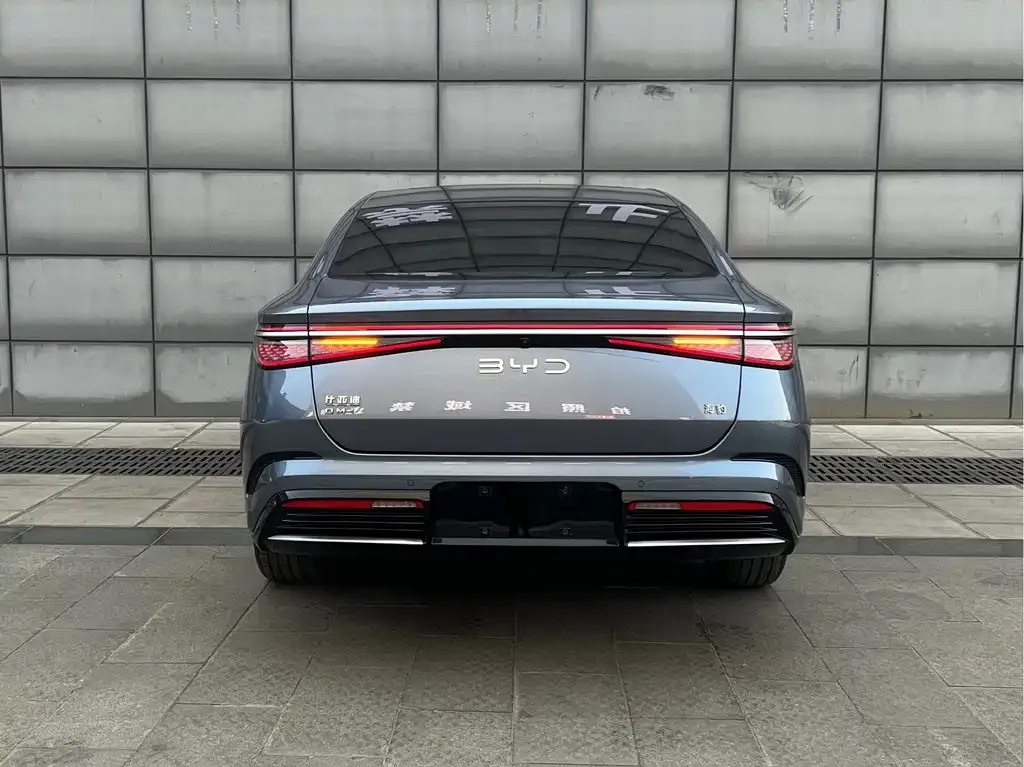 BYD Seal — фото 2