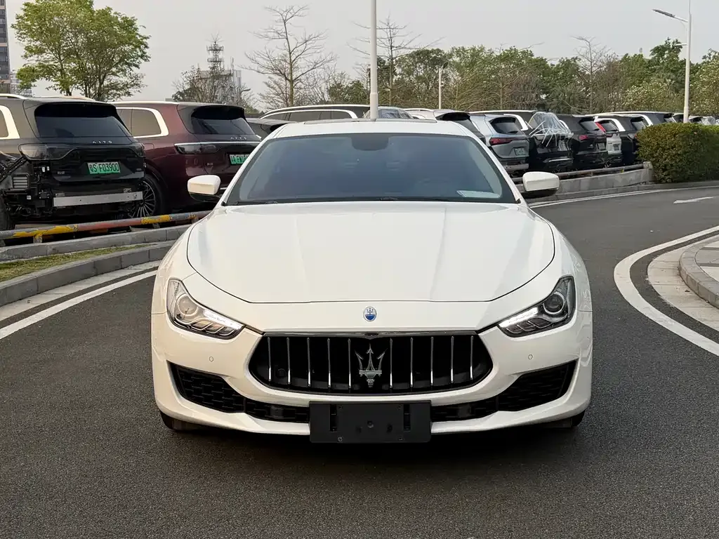 Maserati Ghibli — фото 10