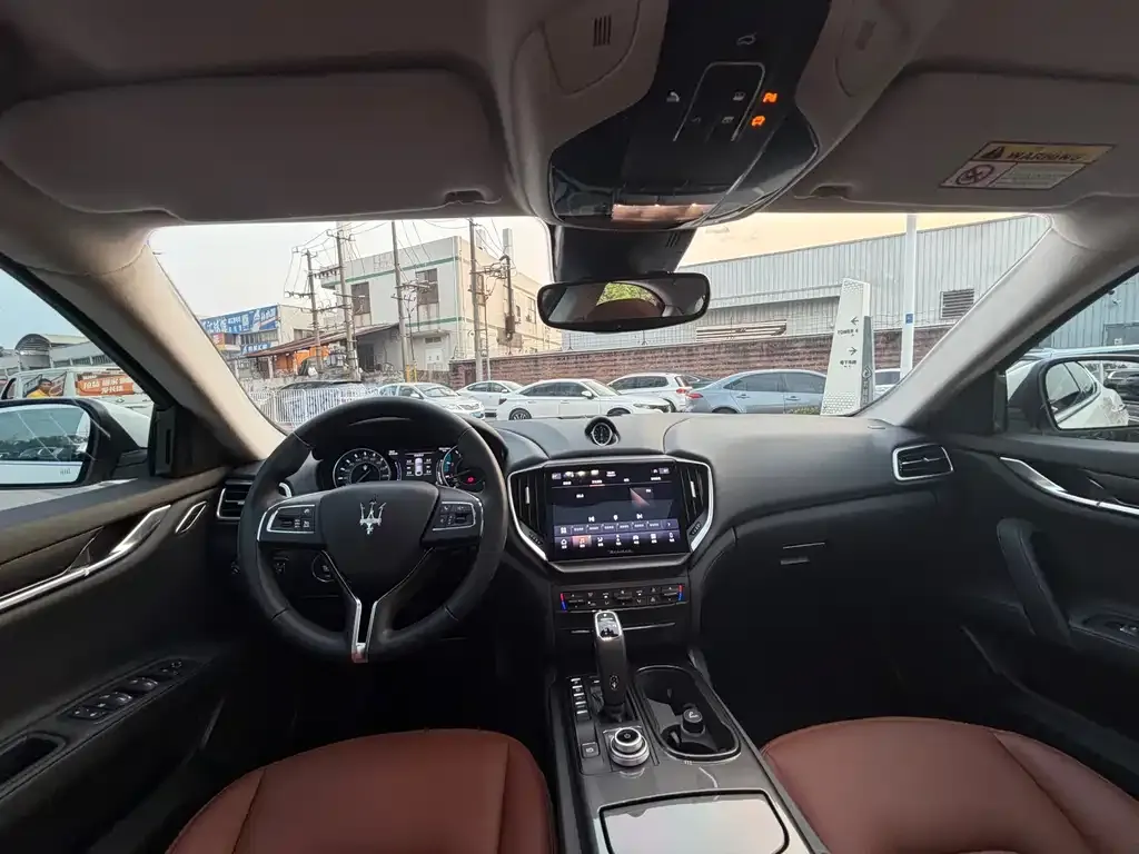 Maserati Ghibli — фото 8