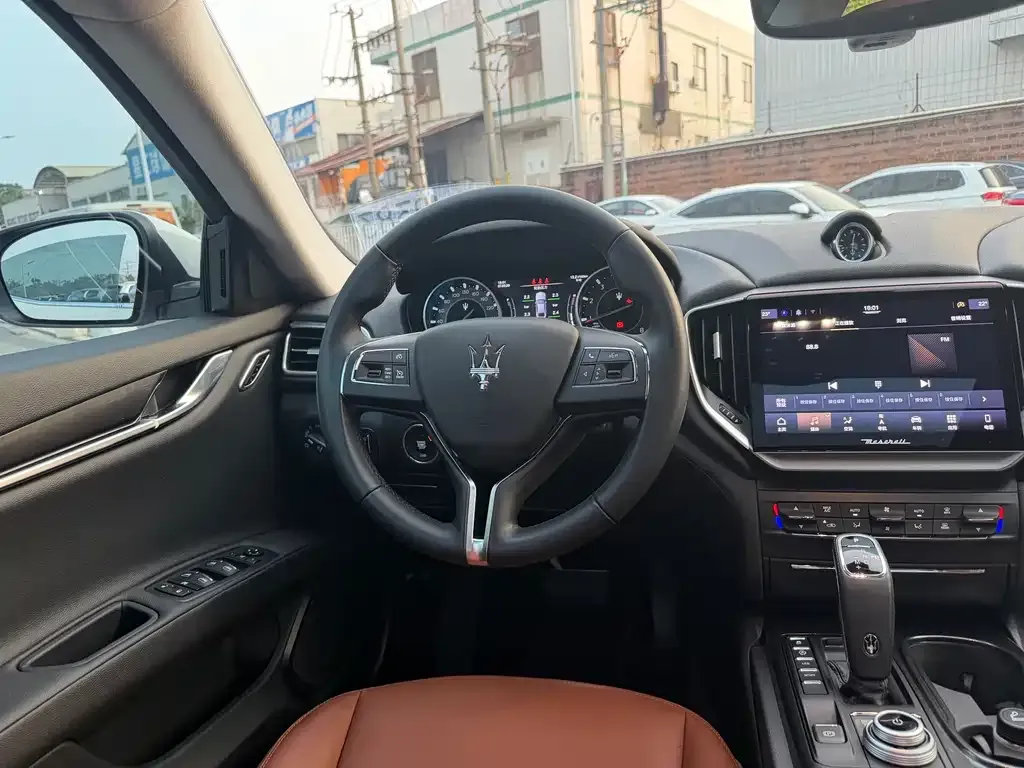 Maserati Ghibli — фото 7
