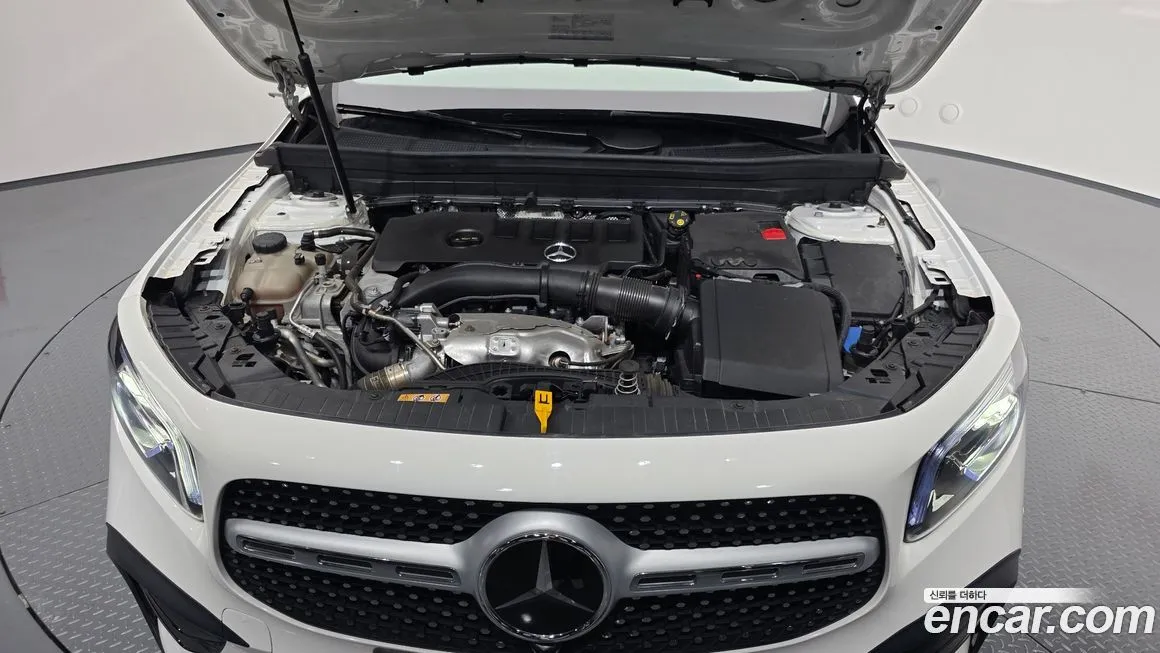 Mercedes-Benz GLB-Class — фото 10
