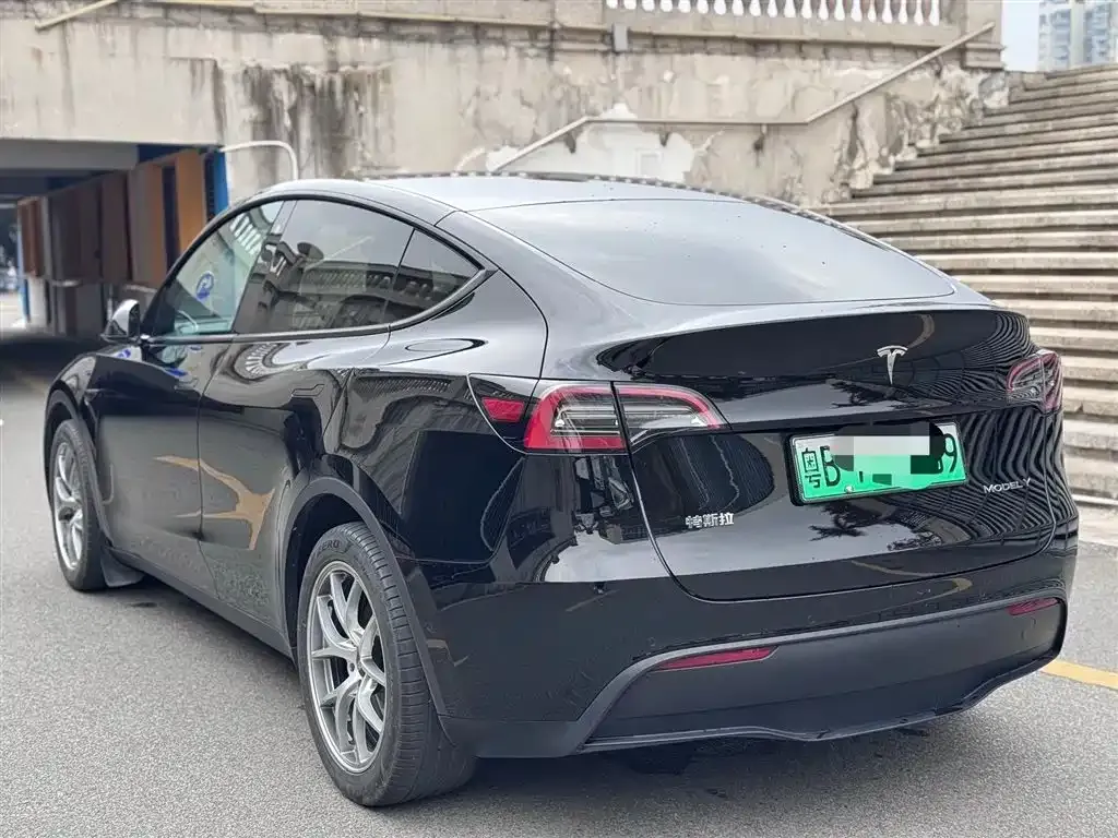 Tesla Model Y 2022 из CN, фото 9
