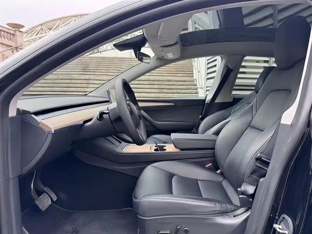 Tesla Model Y 2022 из CN, фото 8
