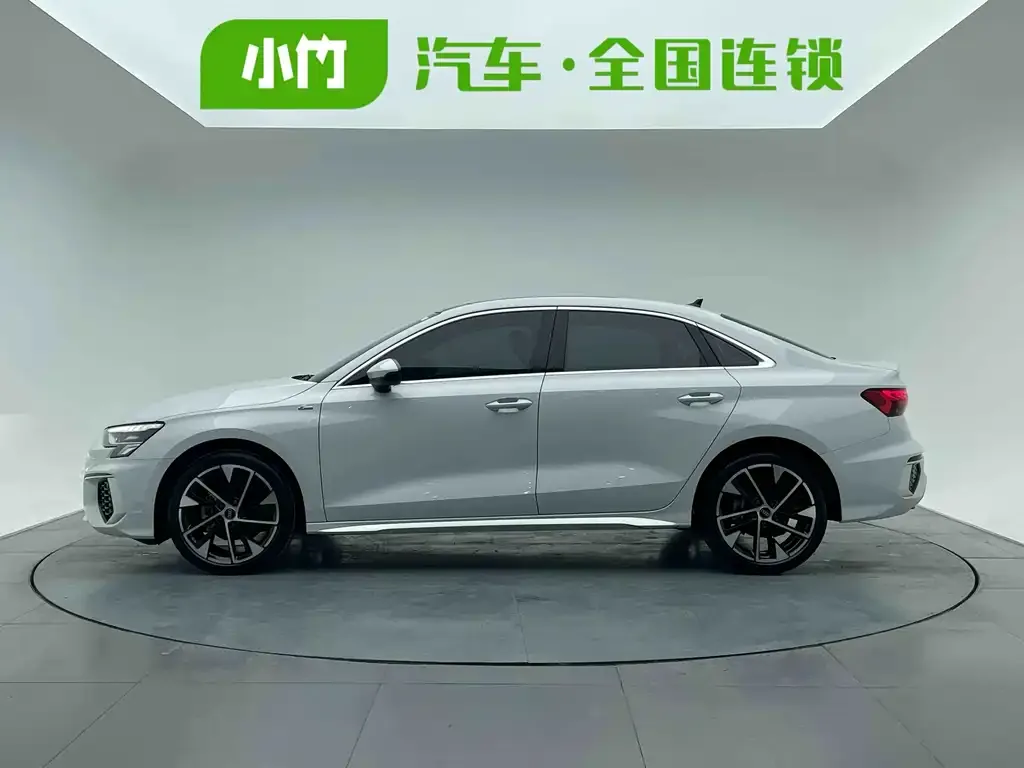 Audi A3 2023 из CN, фото 6