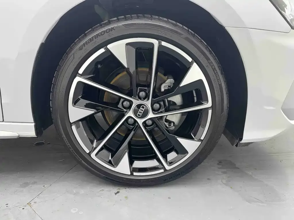Audi A3 2023 из CN, фото 7