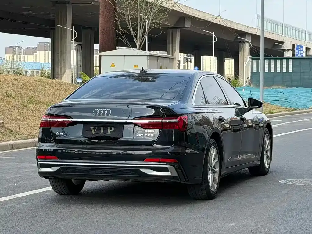 Audi A6L — фото 7
