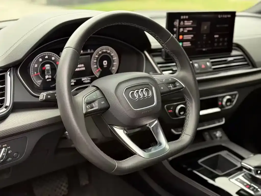 Audi Q5L 2023 из CN, фото 9