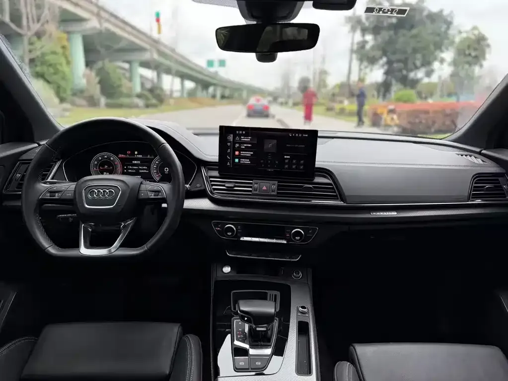 Audi Q5L 2023 из CN, фото 2