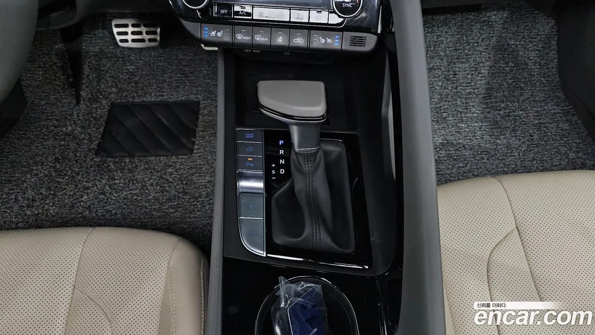 Hyundai AVANTE — фото 10