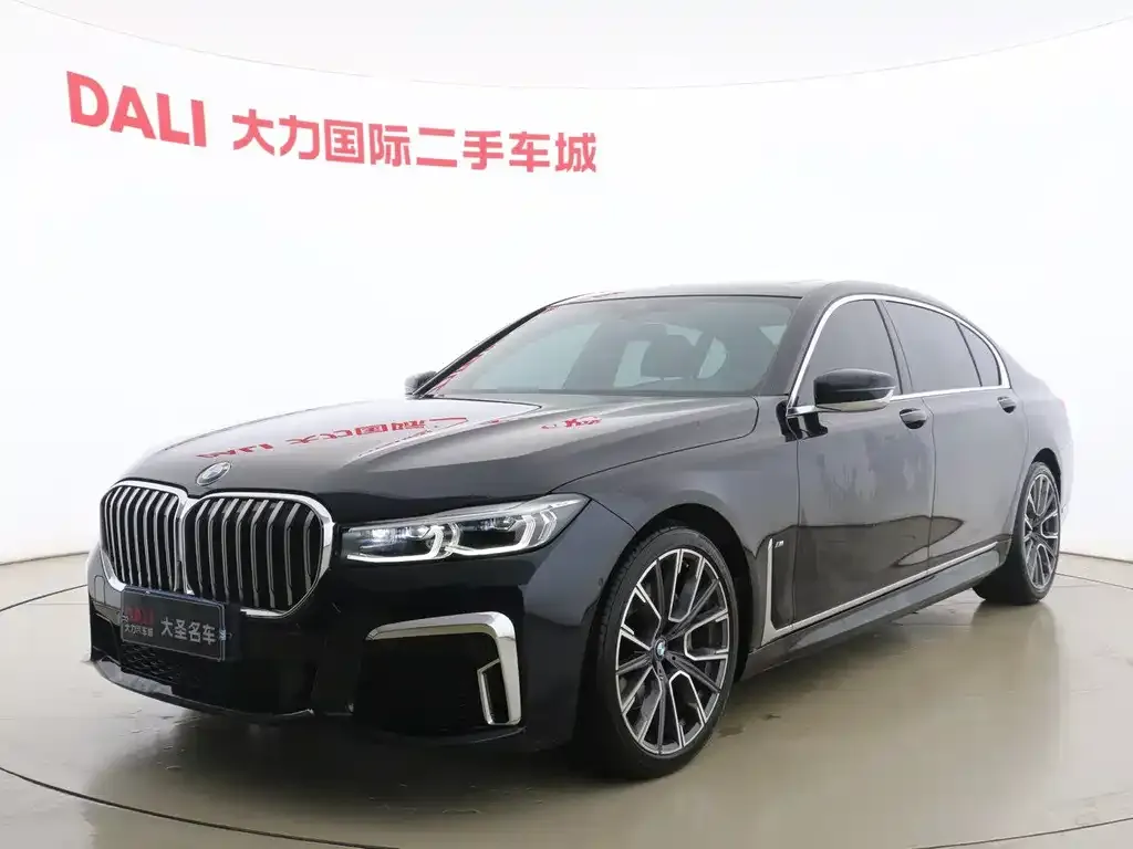 BMW 7 Series — фото 1