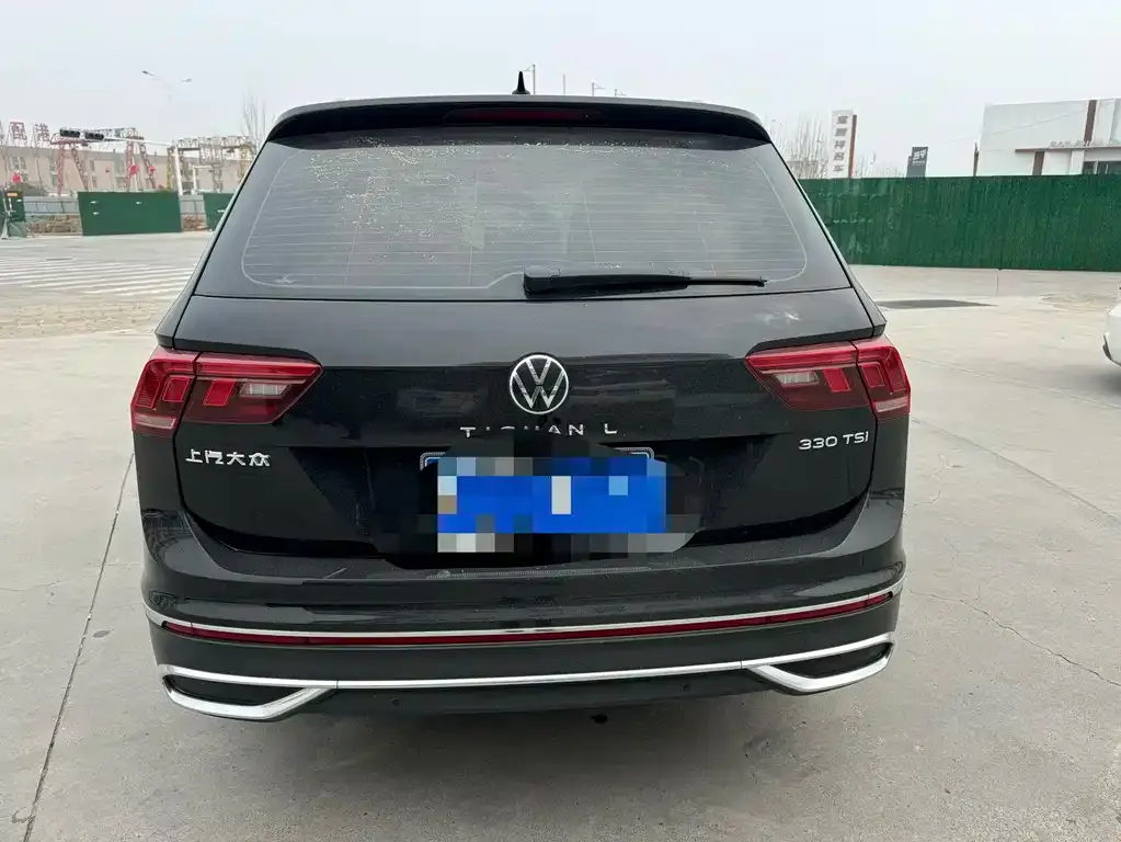 Volkswagen Tiguan L — фото 3
