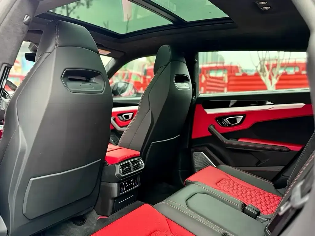 Lamborghini Urus 2021 из CN, фото 4