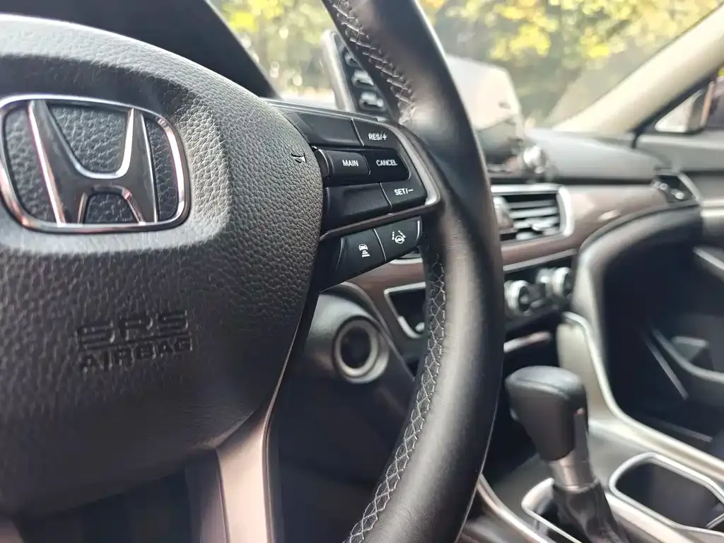 Honda Accord — фото 2