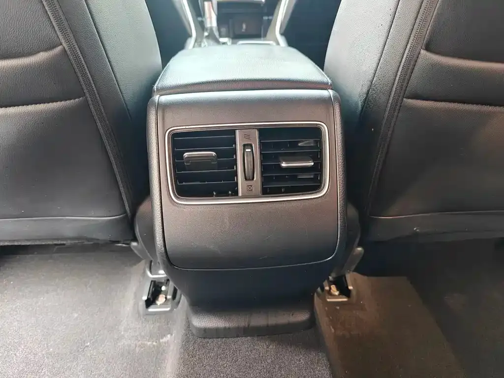 Honda Accord — фото 4