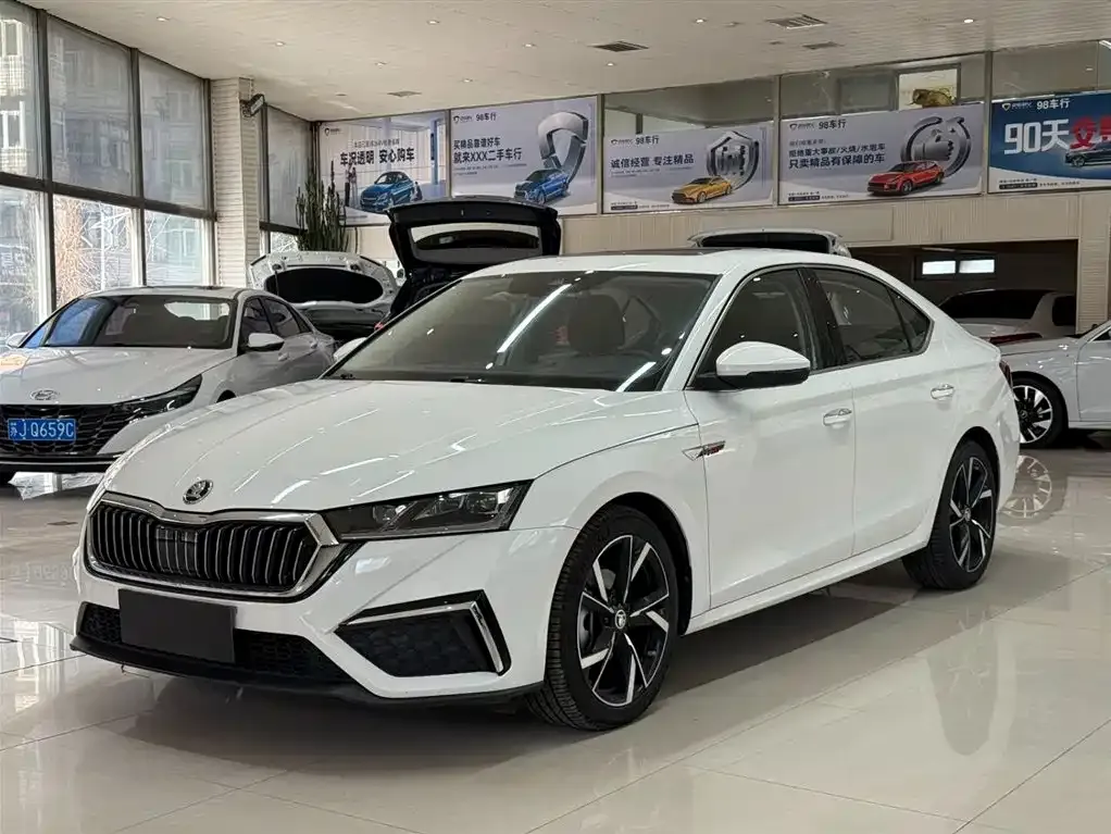 Skoda Octavia 2022 из CN, фото 1