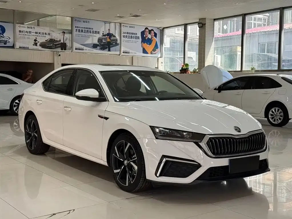 Skoda Octavia 2022 из CN, фото 8