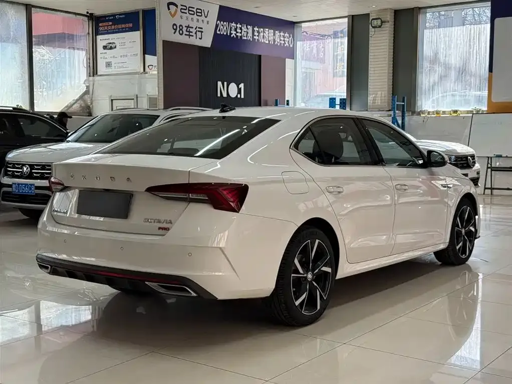 Skoda Octavia 2022 из CN, фото 6